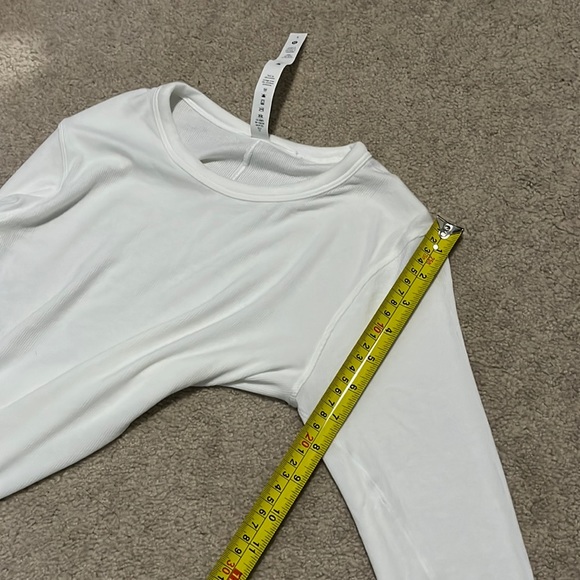 Lululemon Shirt- NWOT - Picture 8 of 11